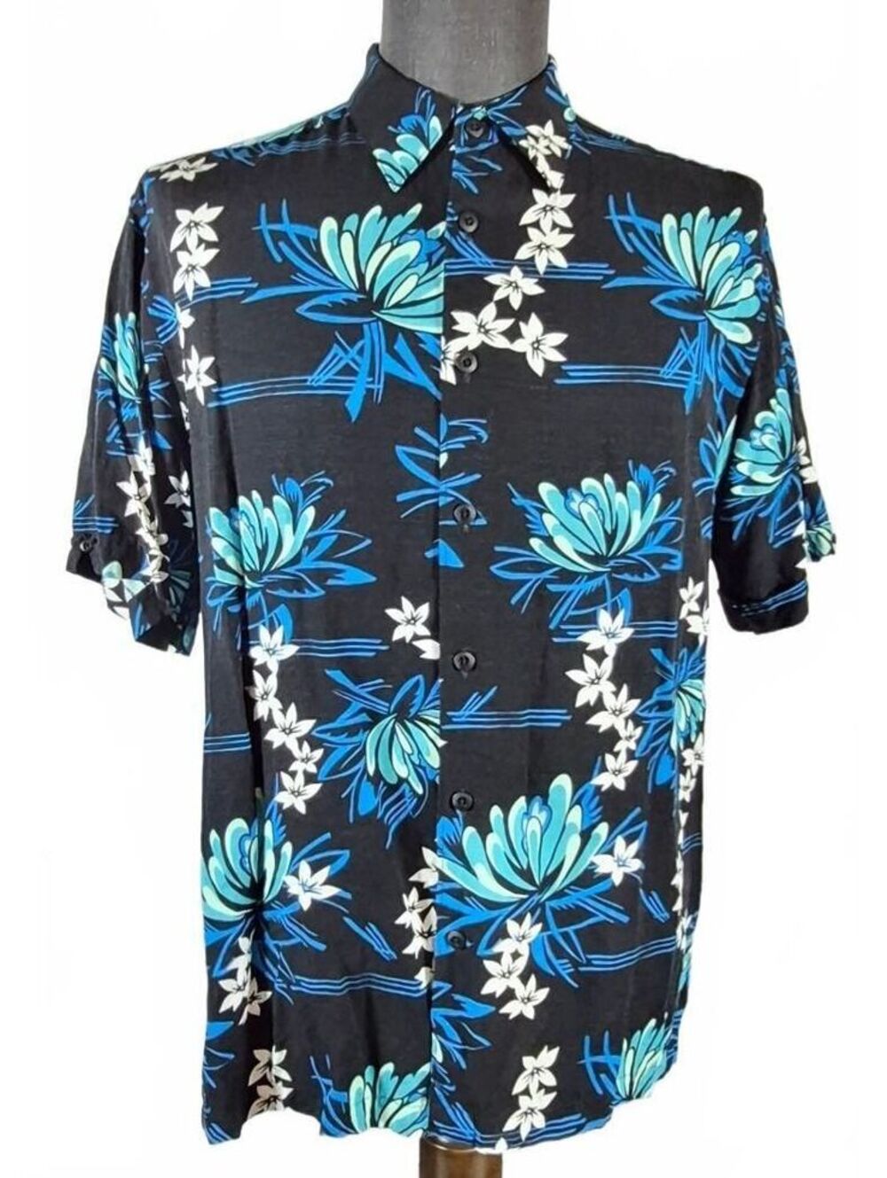 Cubavera Men’s Large Black Blue Floral Rayon Hawaiian Shirt